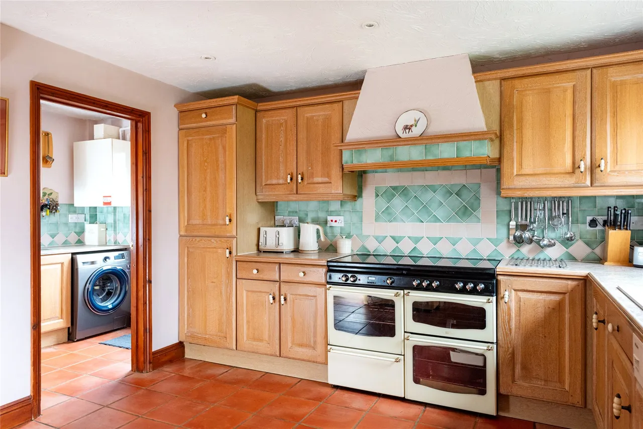 Church Street, Twyford, MK18, photo 10