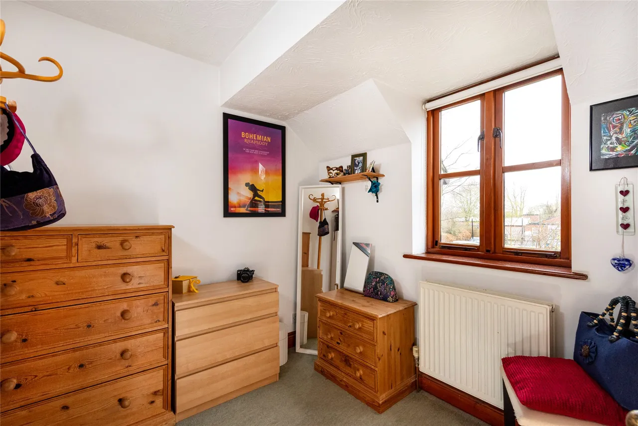 Church Street, Twyford, MK18, photo 14