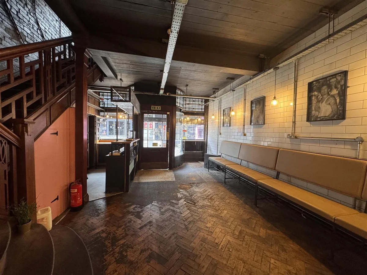 Piccadilly, Stoke-On-Trent, ST1, photo 2