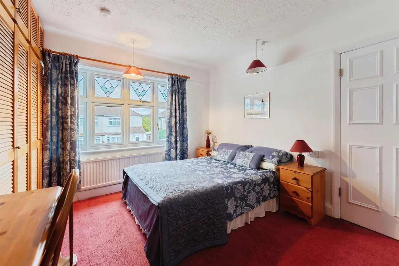 Lilac Grove, Whitby, CH66, photo 15
