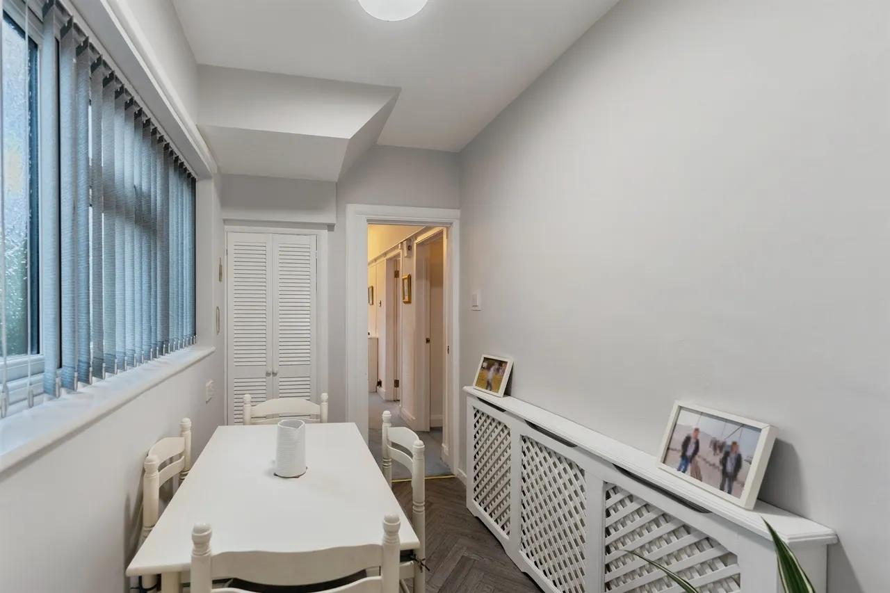Lilac Grove, Whitby, CH66, photo 9