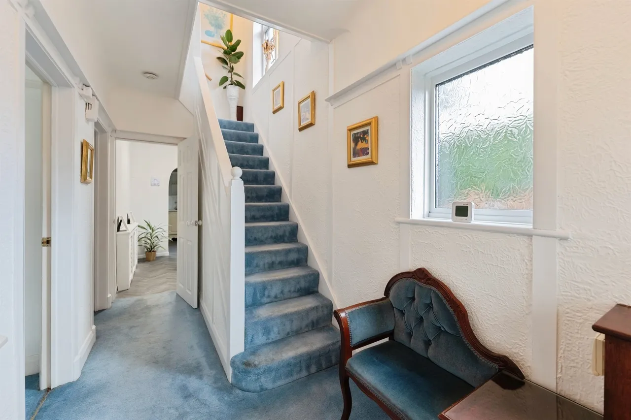 Lilac Grove, Whitby, CH66, photo 10