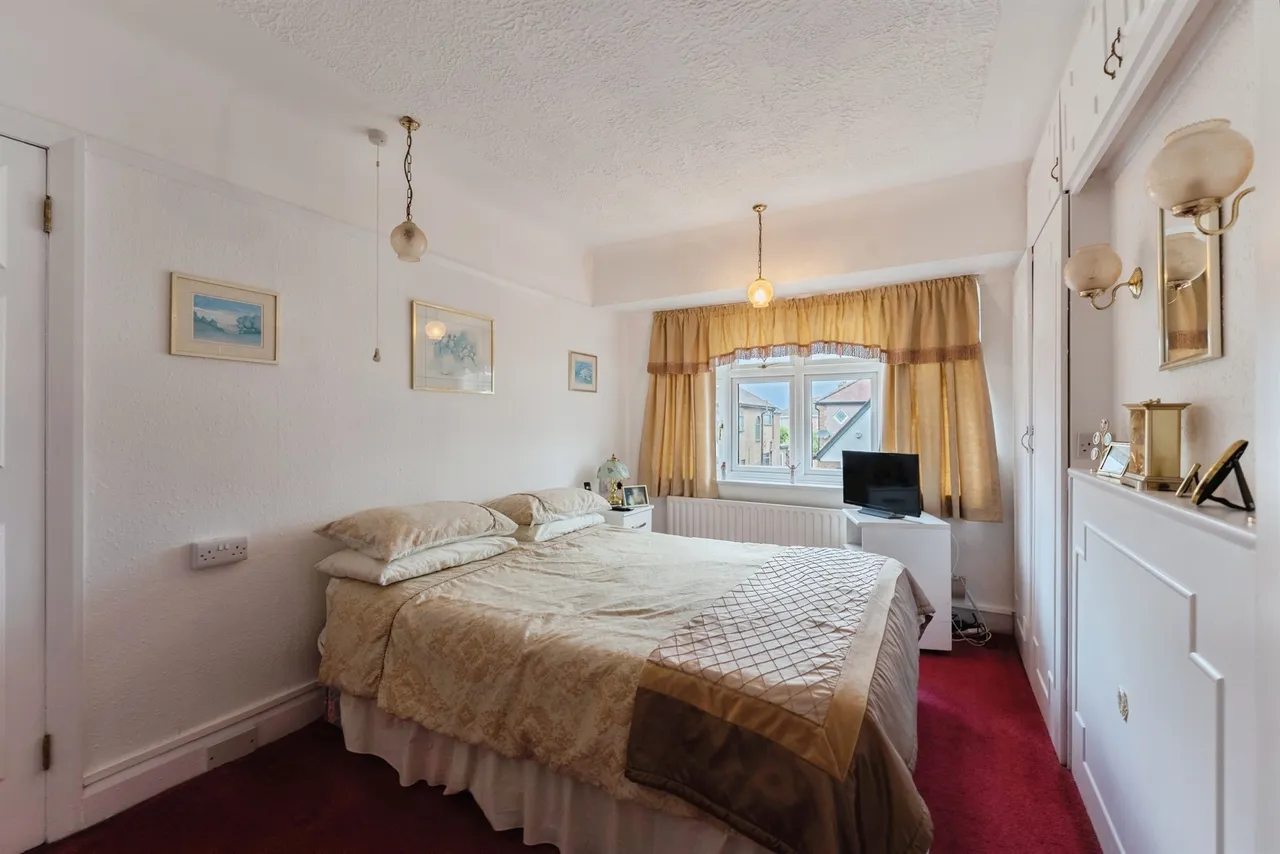 Lilac Grove, Whitby, CH66, photo 12