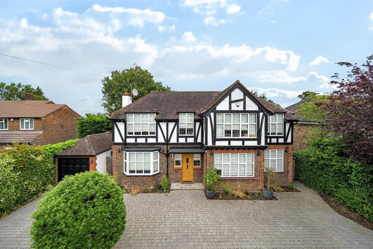 4 bed house for sale — Highfield Road, BR7