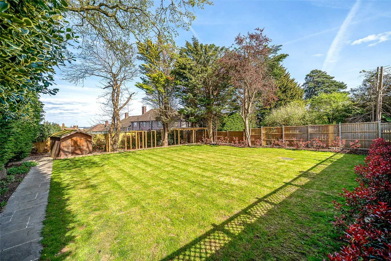 Highfield Road, BR7, photo 21