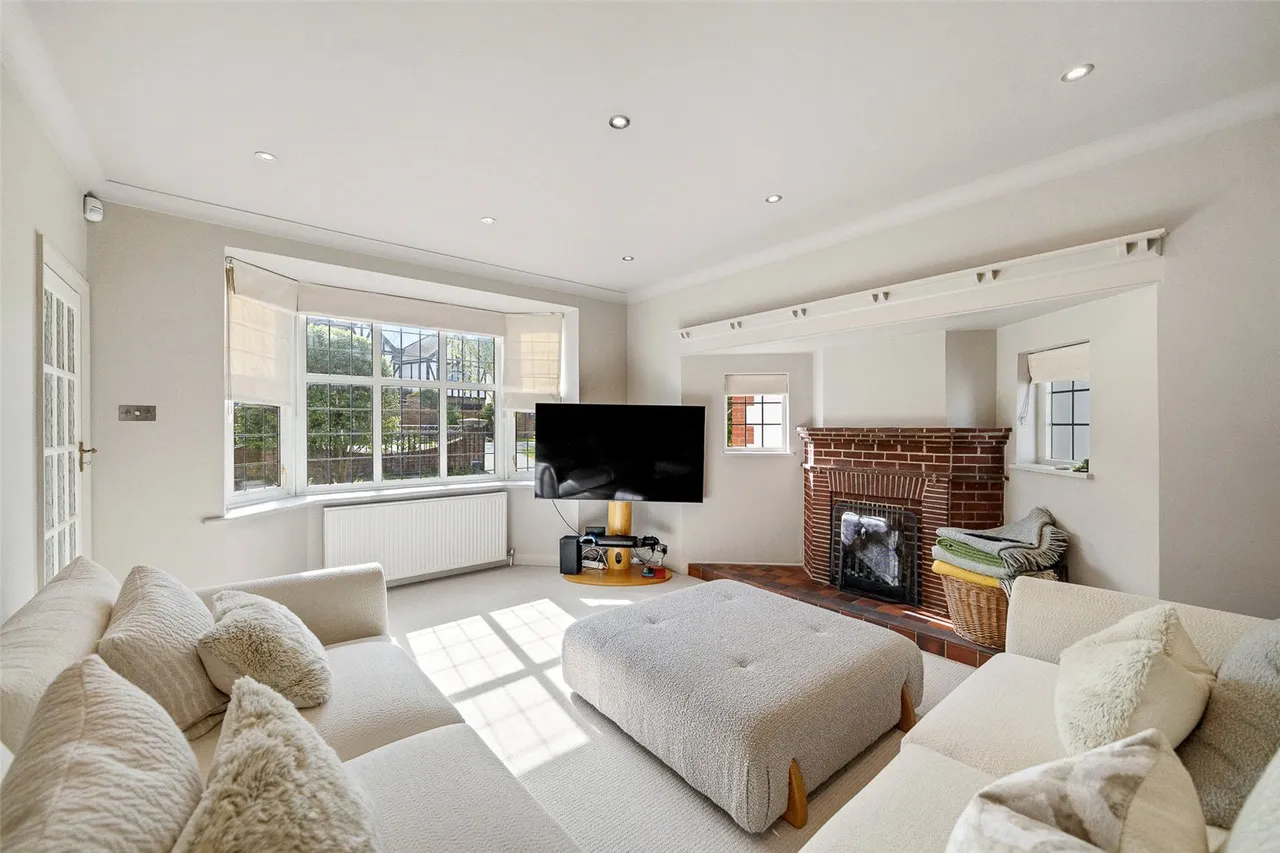 Highfield Road, BR7, photo 2