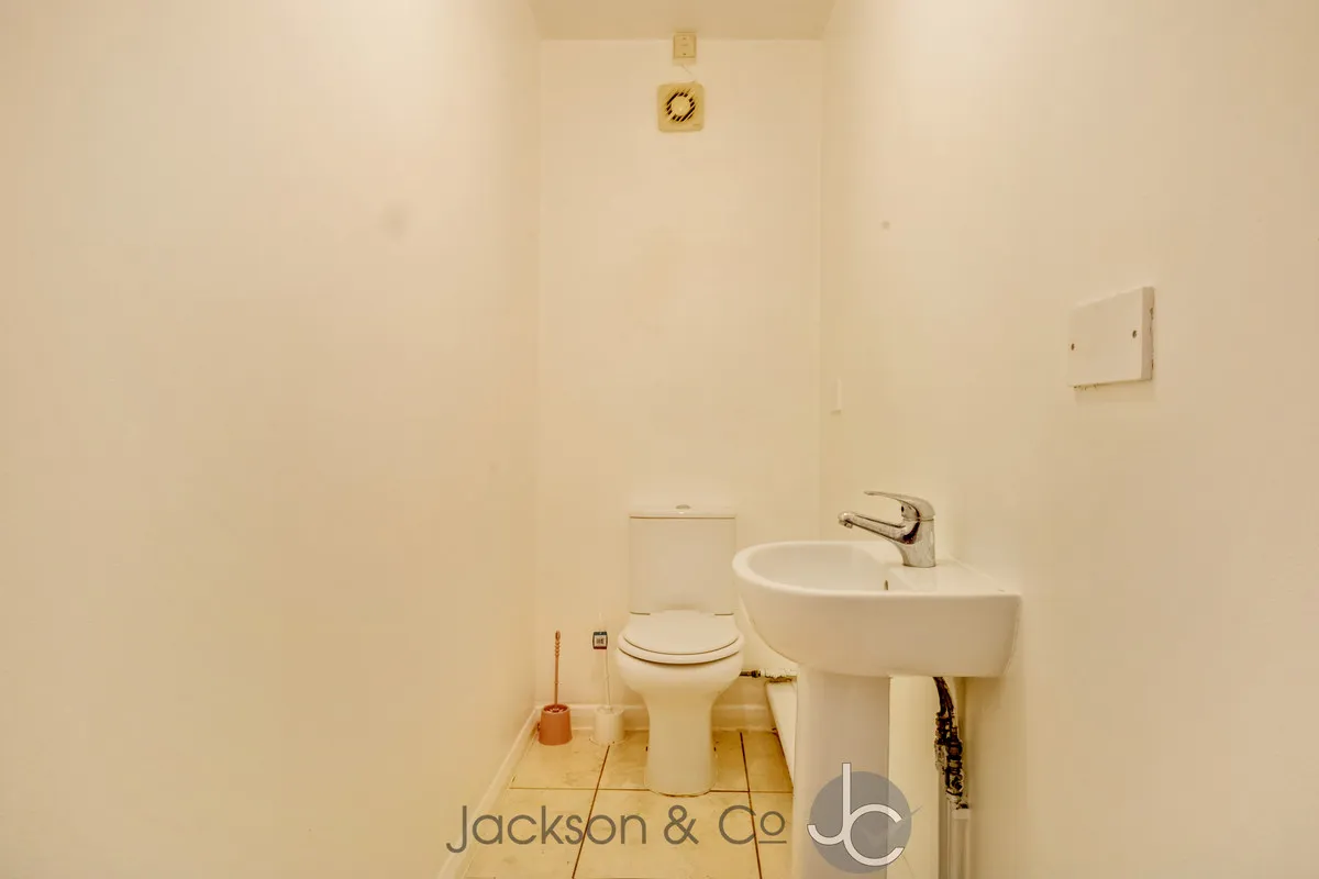 Harwich Road, Colchester, CO4 3HP, photo 6