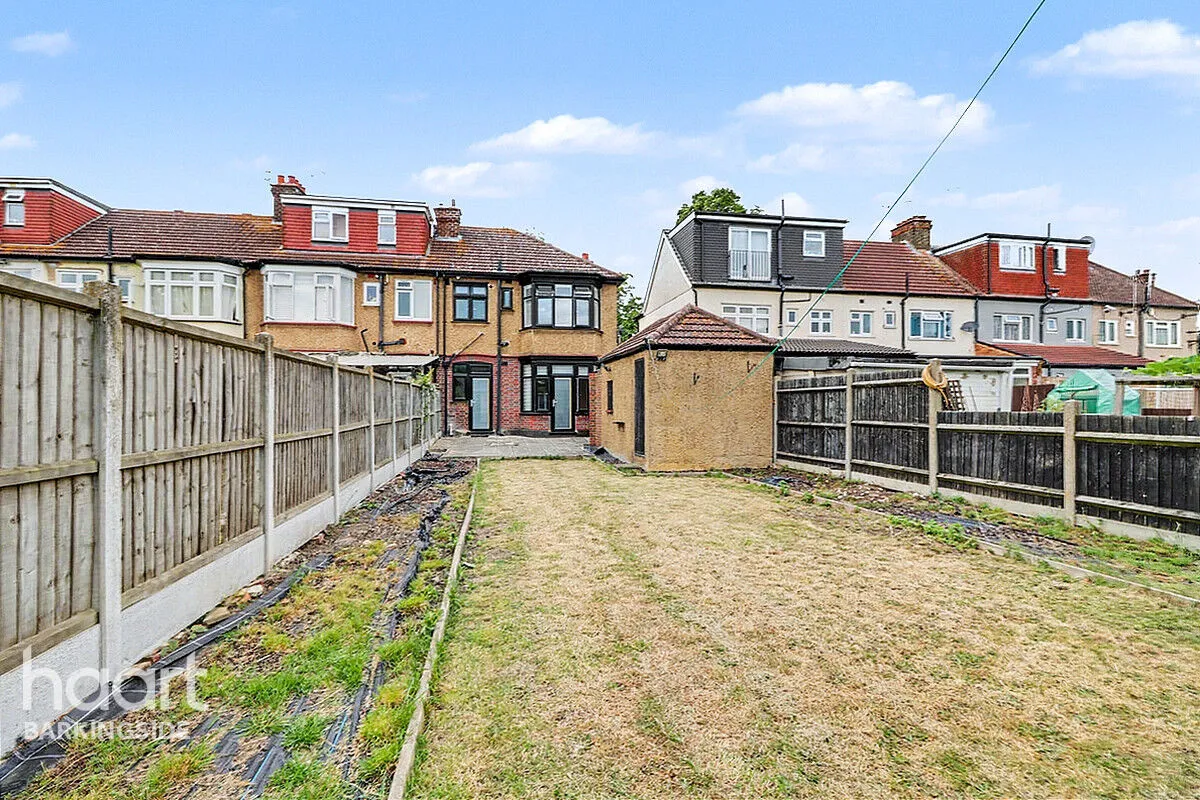 Aldborough Road North, Newbury Park, IG2, photo 16