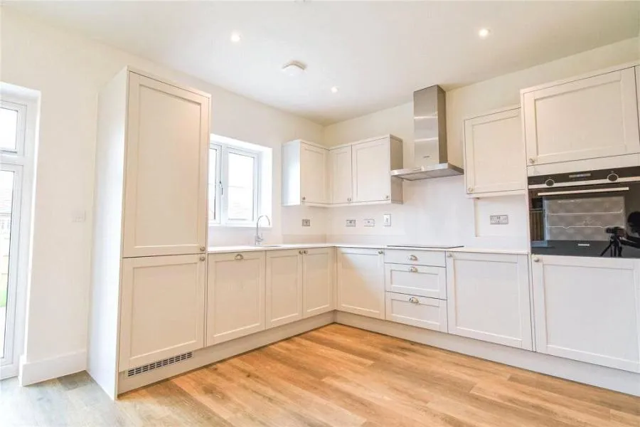 Lilly Wood Lane, Thatcham, RG19, photo 4
