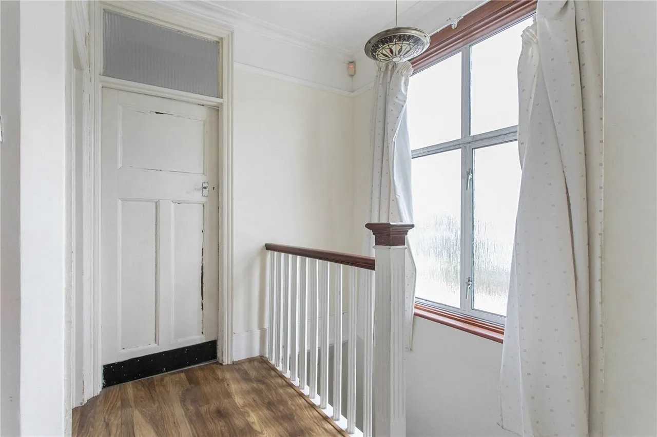 Riverway, London, N13, photo 13