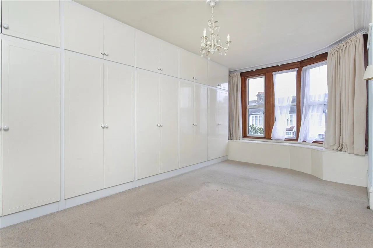 Riverway, London, N13, photo 9