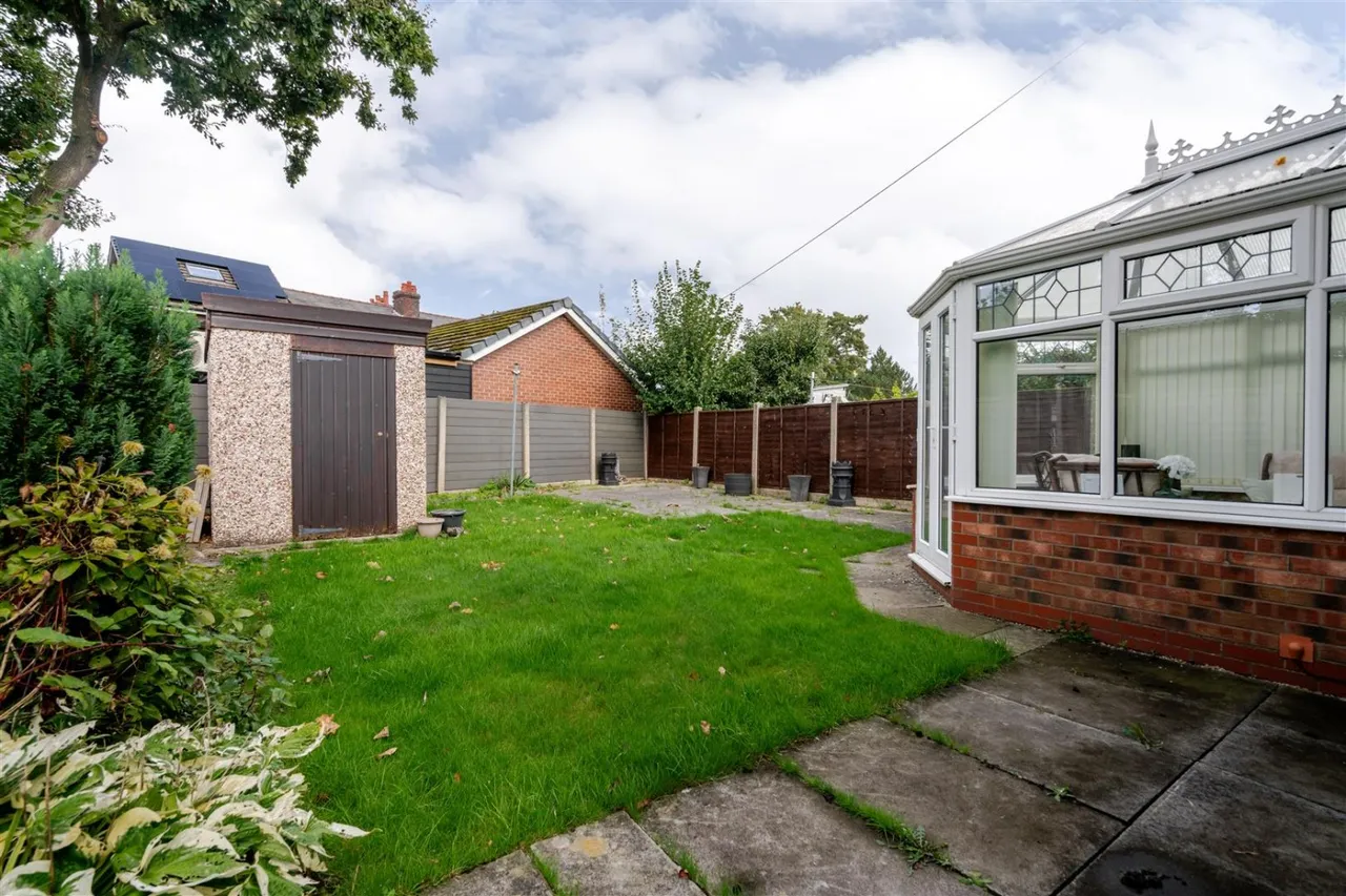 Letcombe Close, Leigh, photo 3