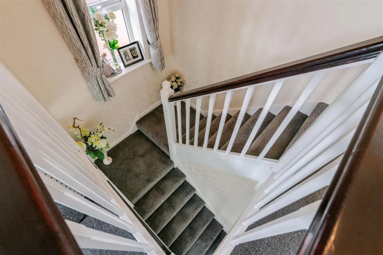 Letcombe Close, Leigh, photo 11