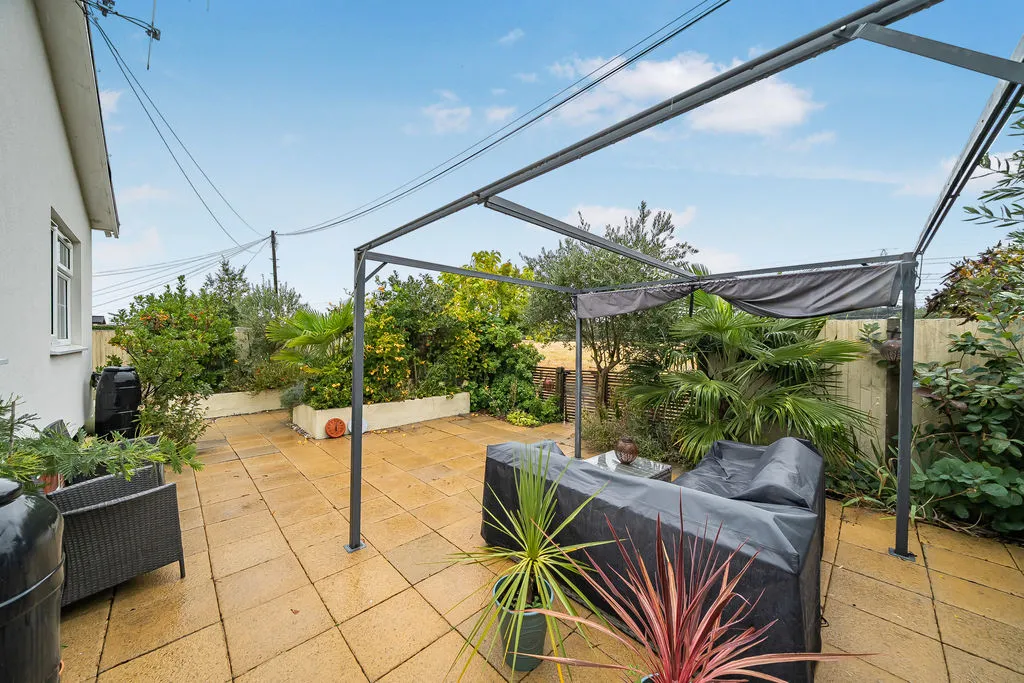 Avenue C Weybridge Park Estate, Addlestone KT15 2RB, photo 13