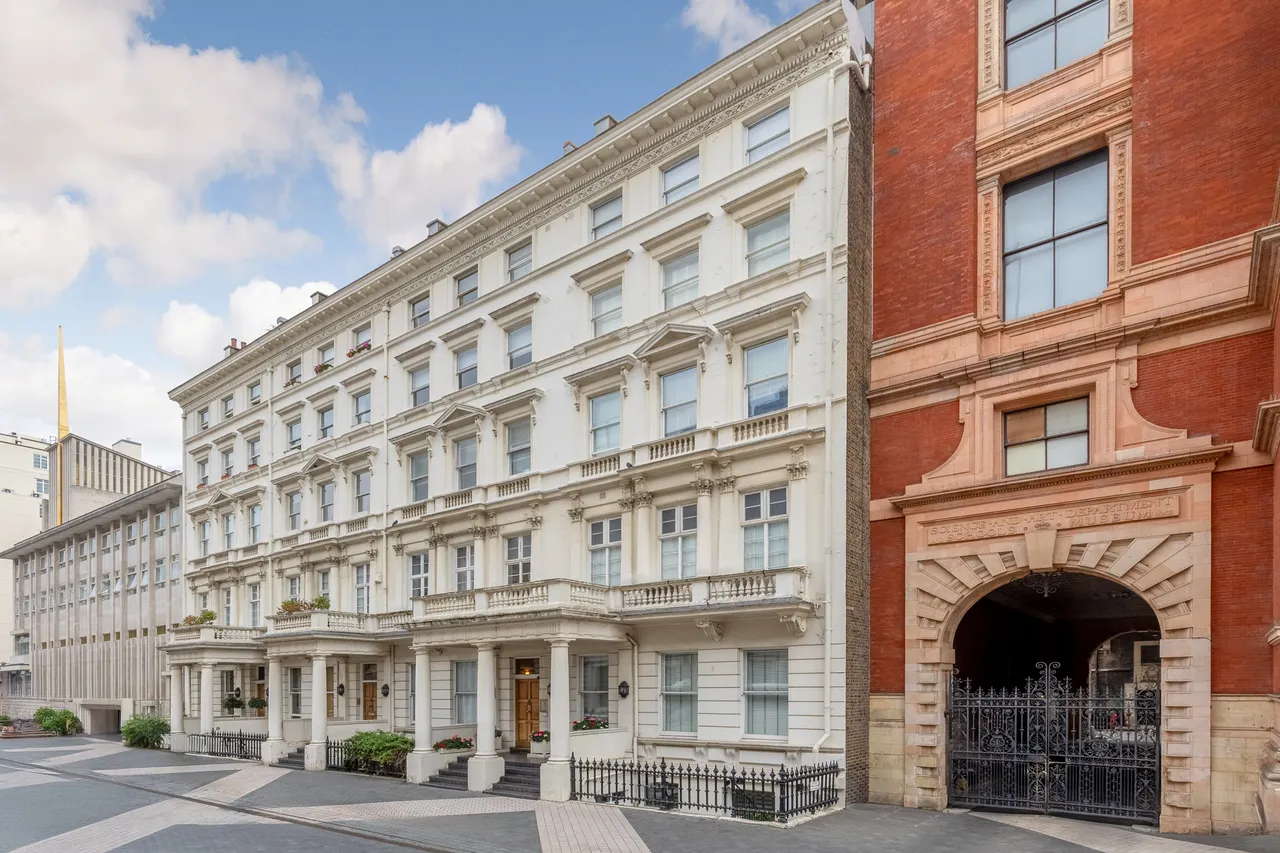 Princes Gate, Knightsbridge, London, photo 10