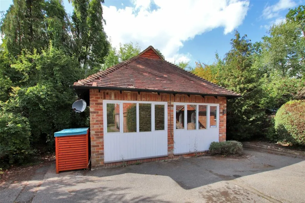 Tonbridge Road, Bough Beech, photo 29