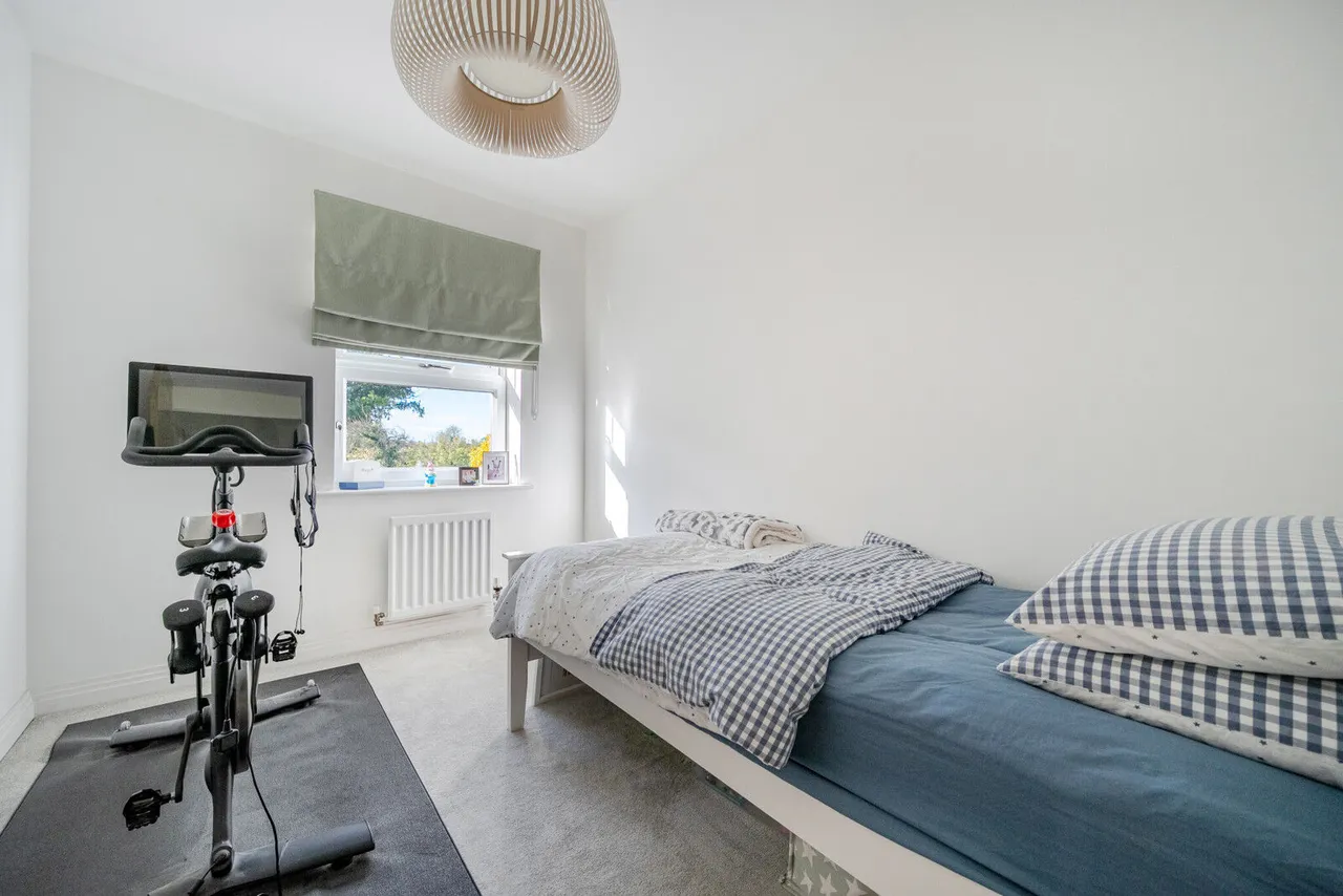 Oat Close, Rotherfield Greys, RG9, photo 22