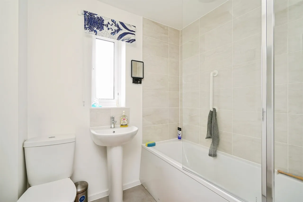 Adams Row, Grove, OX12, photo 16