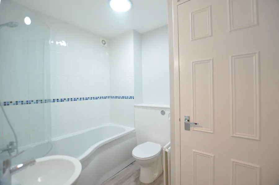 Alexandra Avenue, Camberley, GU15, photo 6