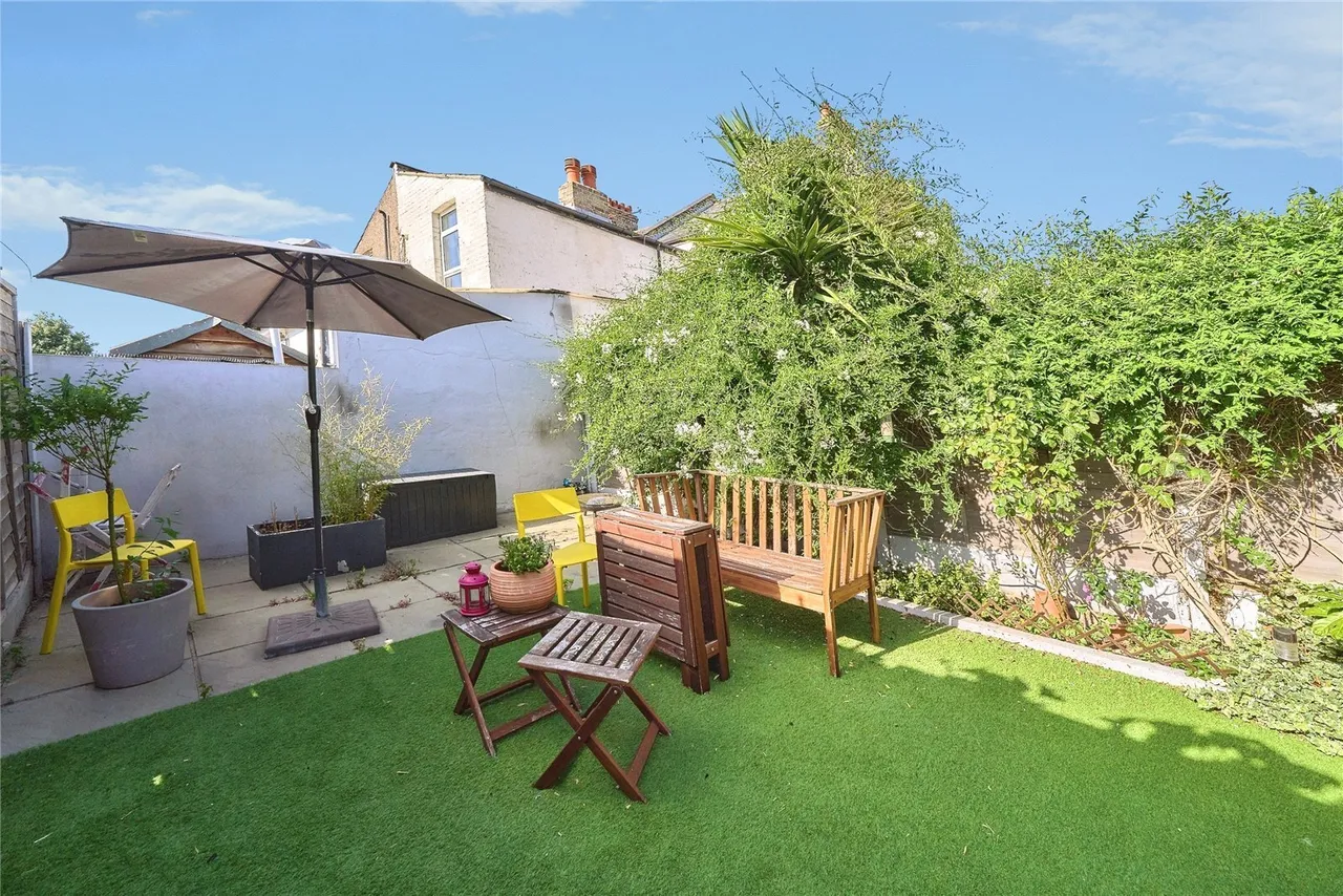 Harold Road, London, E13, photo 17