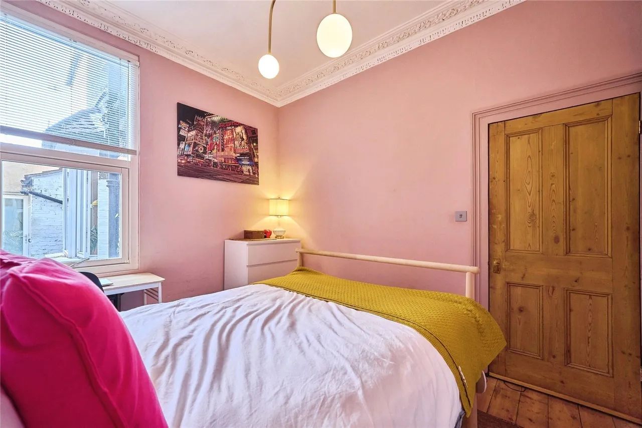 Harold Road, London, E13, photo 13