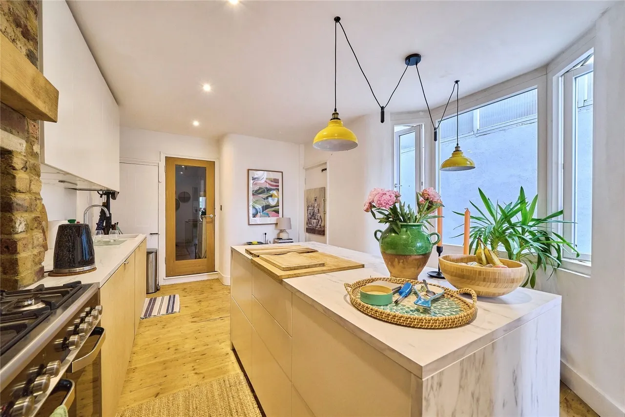 Harold Road, London, E13, photo 6