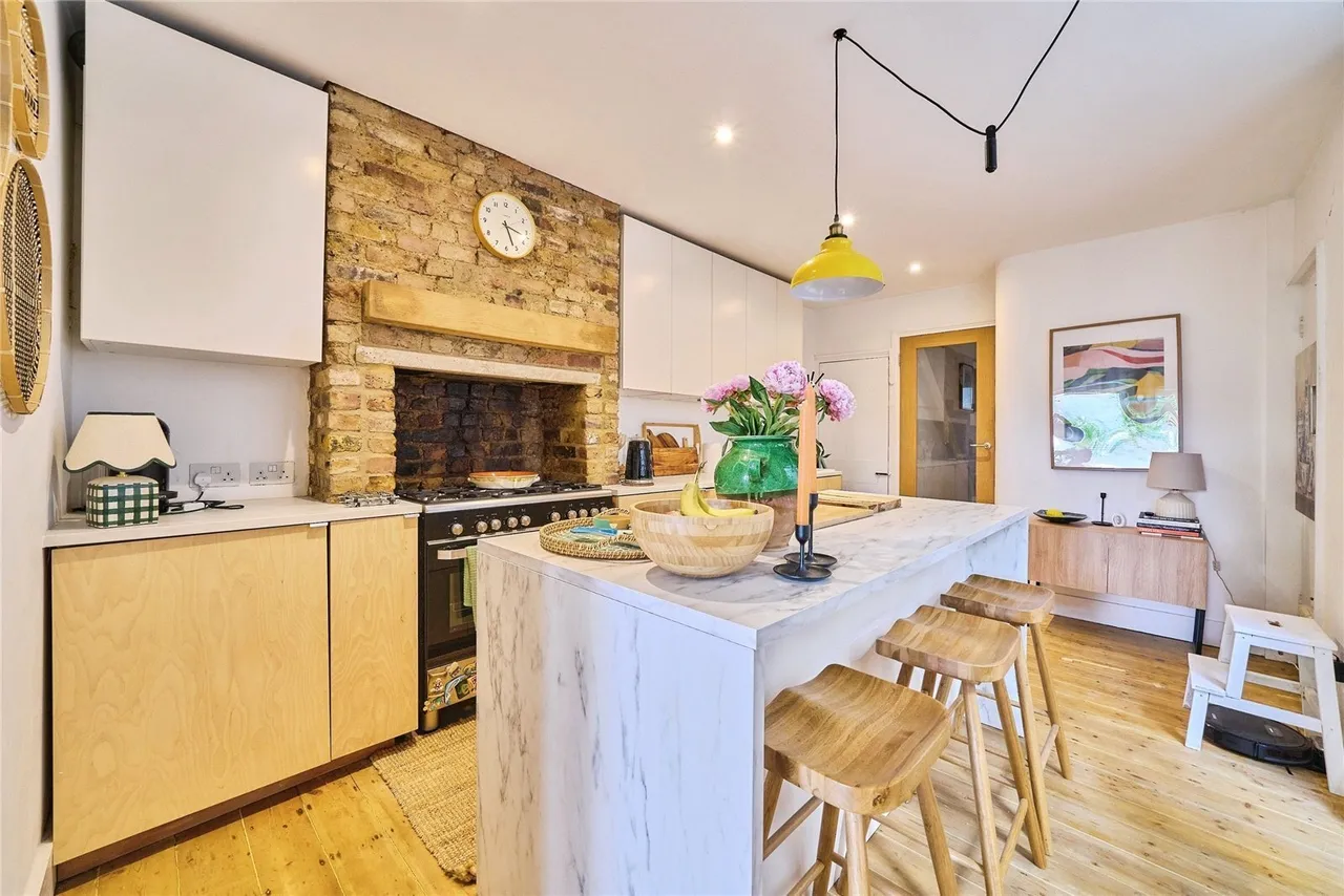 Harold Road, London, E13, photo 5