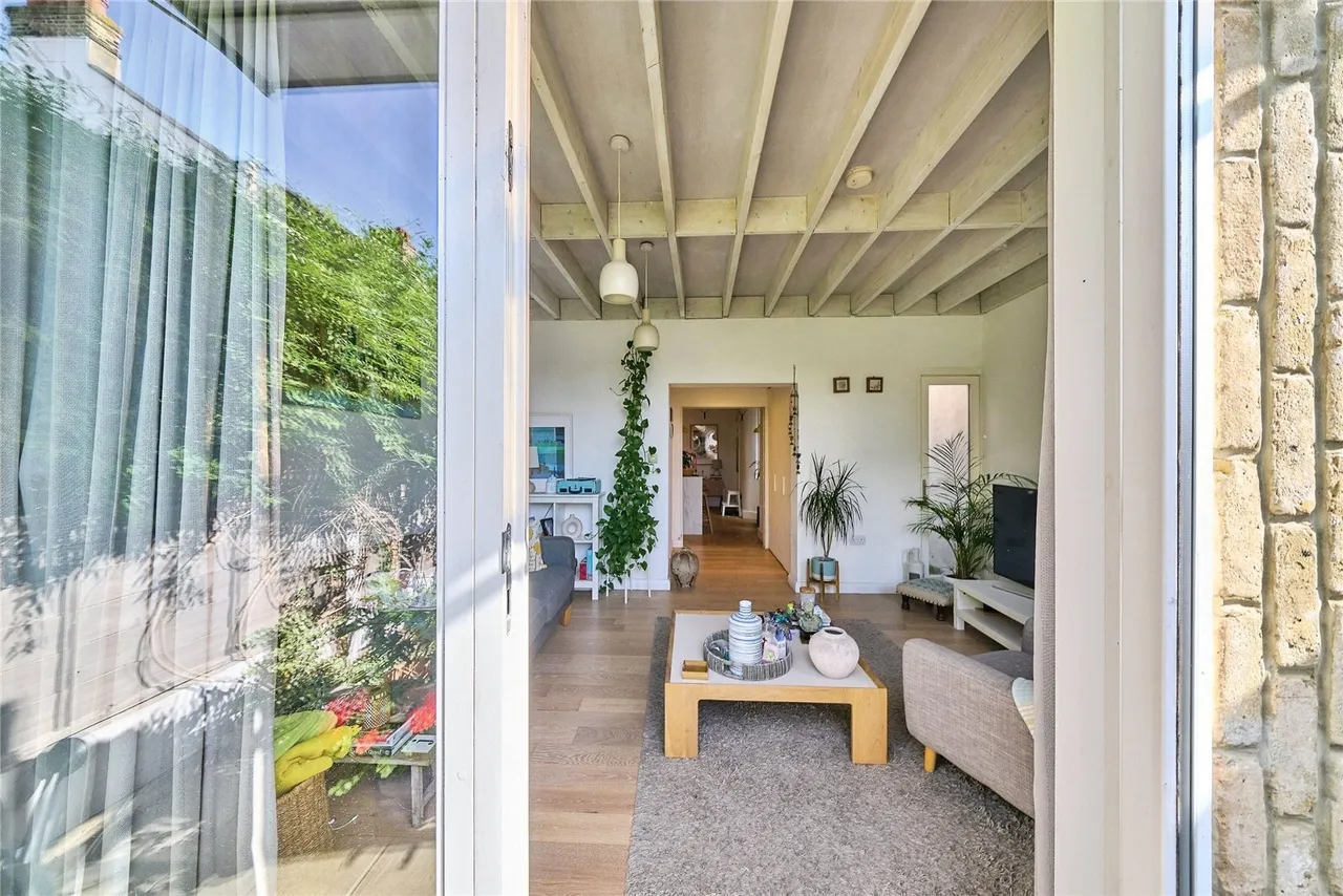 Harold Road, London, E13, photo 4