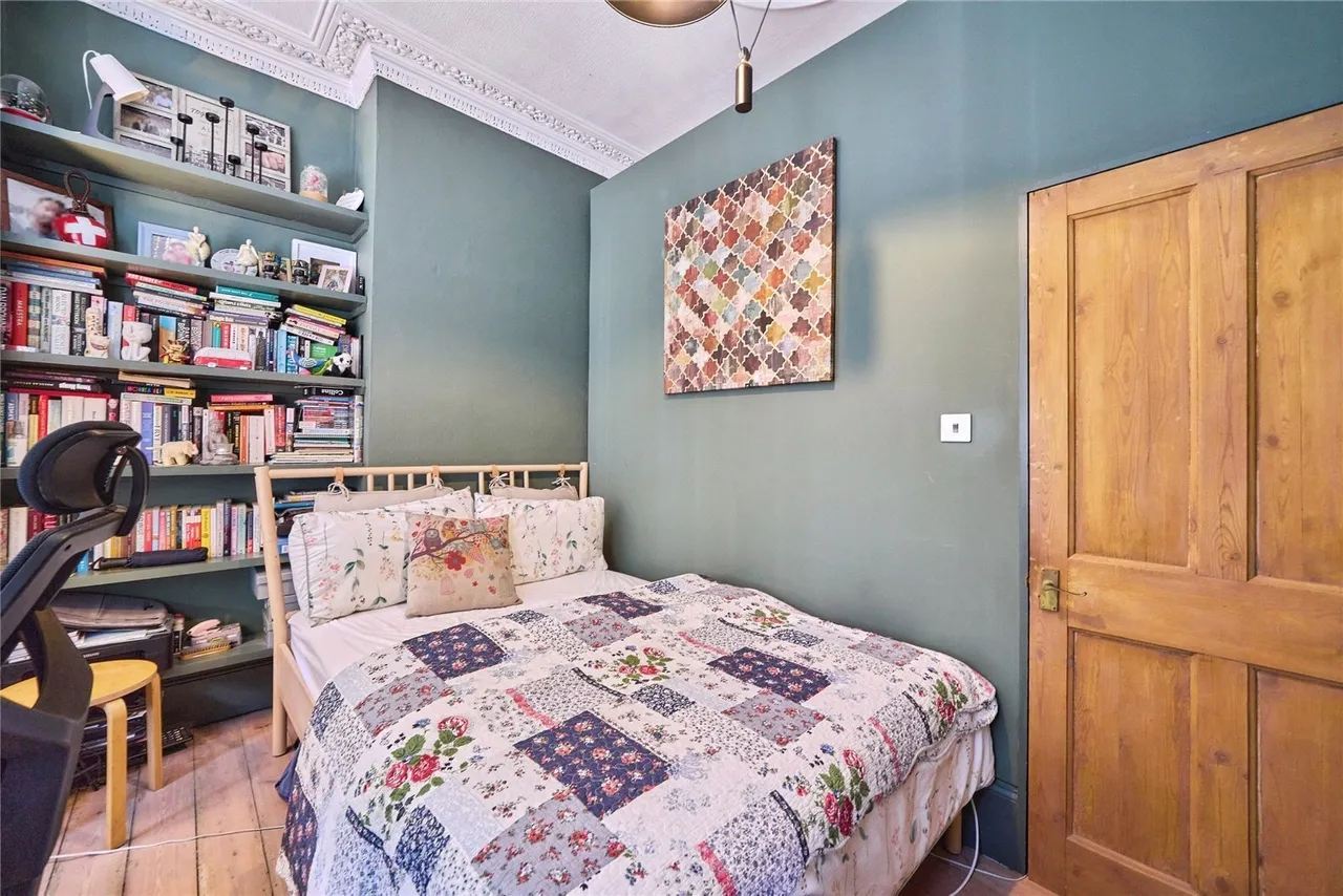 Harold Road, London, E13, photo 15