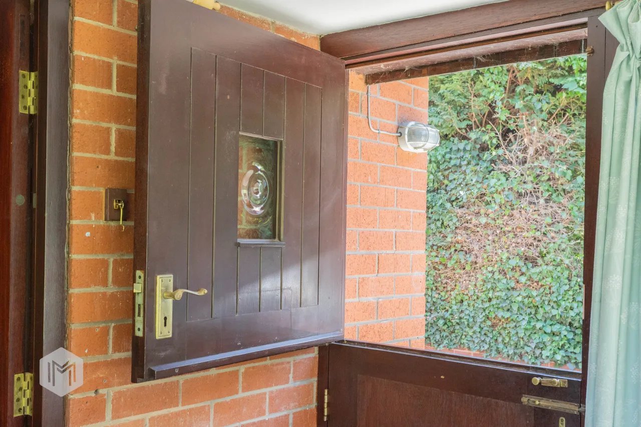 Delview, Woolden Road, Cadishead, Manchester, M44 5JX, photo 9