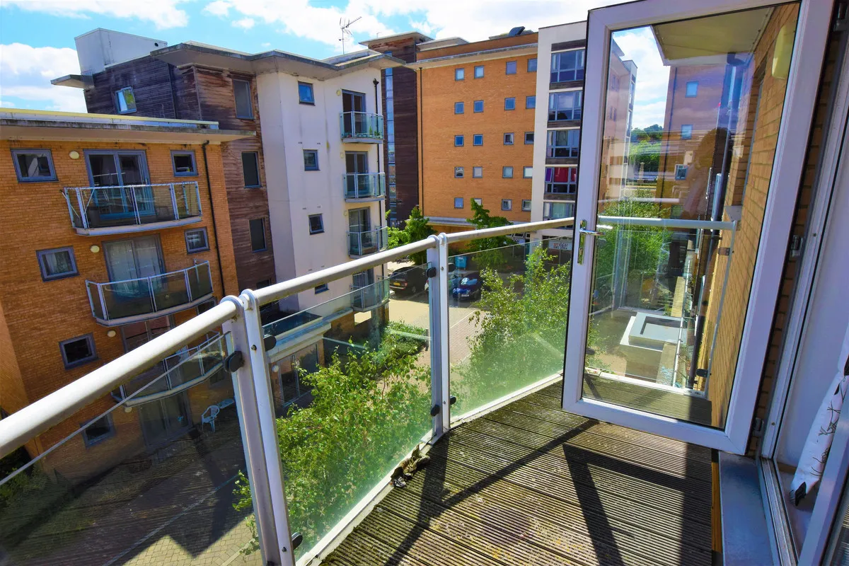 3 bed flat to rent — Caelum Drive, Colchester, CO2 8FN