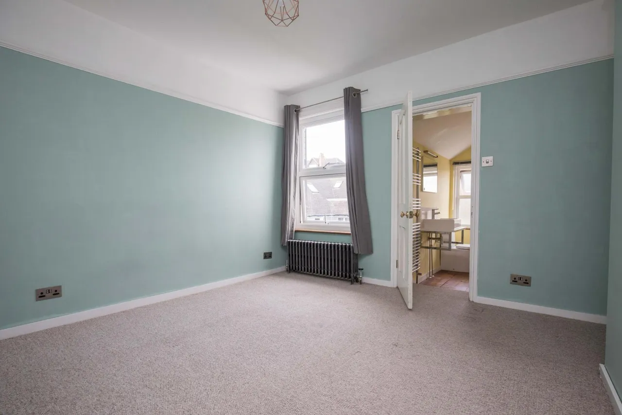 Ludlow Road, Town Centre, Guildford, GU2, photo 8