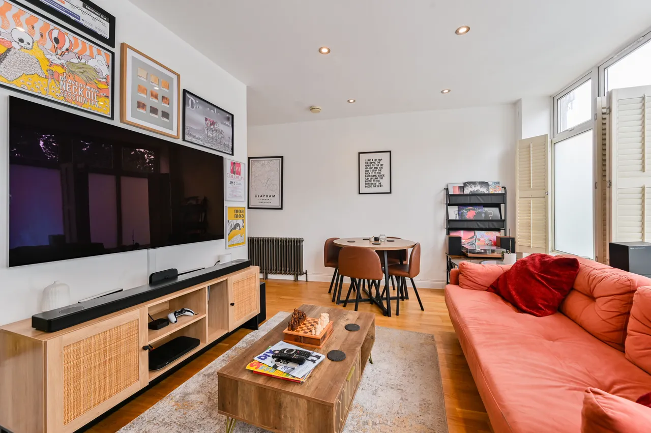 Flat 1, 4 Boutflower Road, London, photo 4