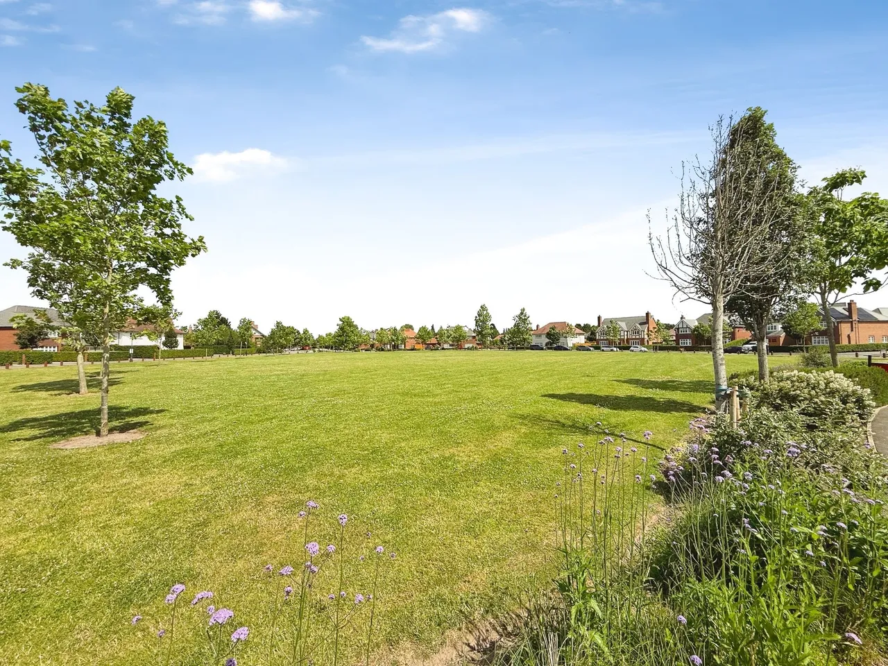 Beamont Crescent, Stockport, photo 36