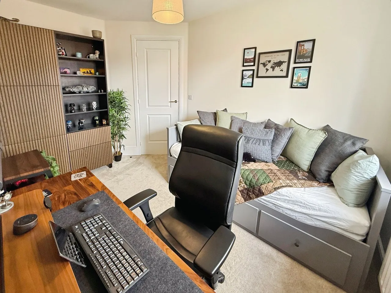 Beamont Crescent, Stockport, photo 29