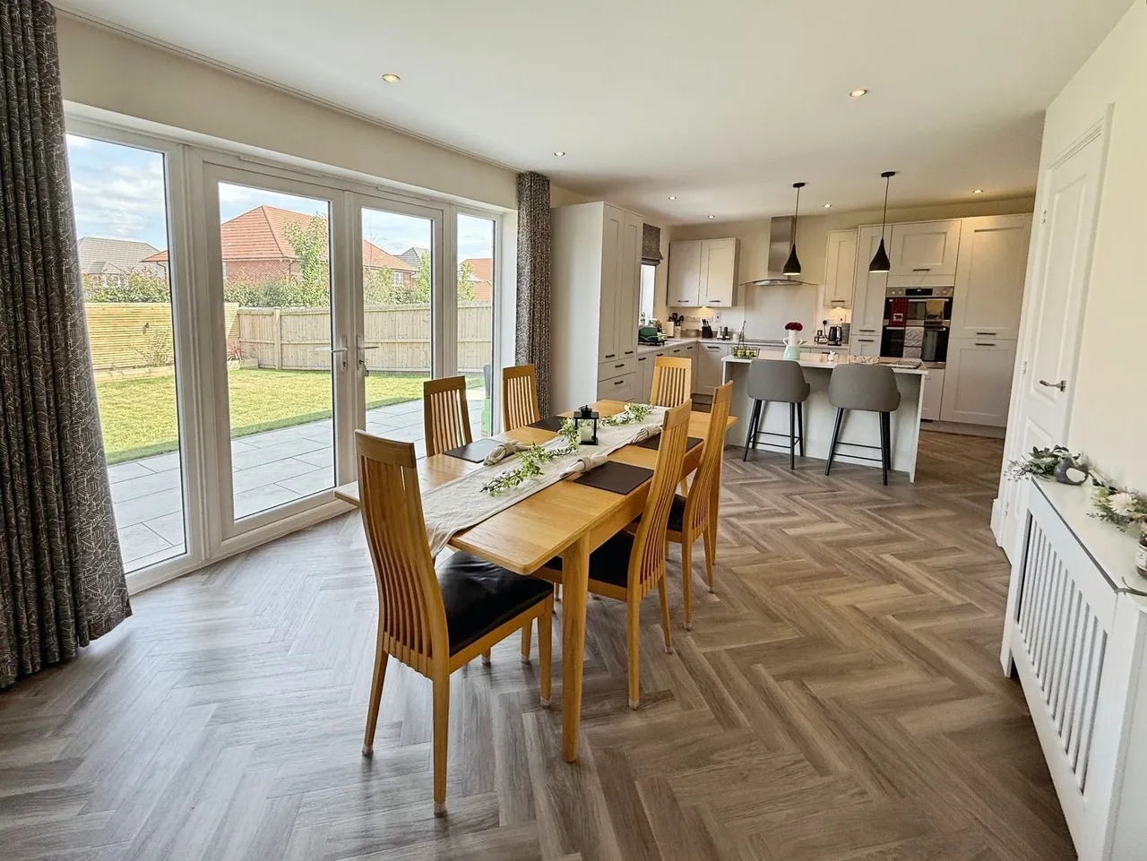 Beamont Crescent, Stockport, photo 12