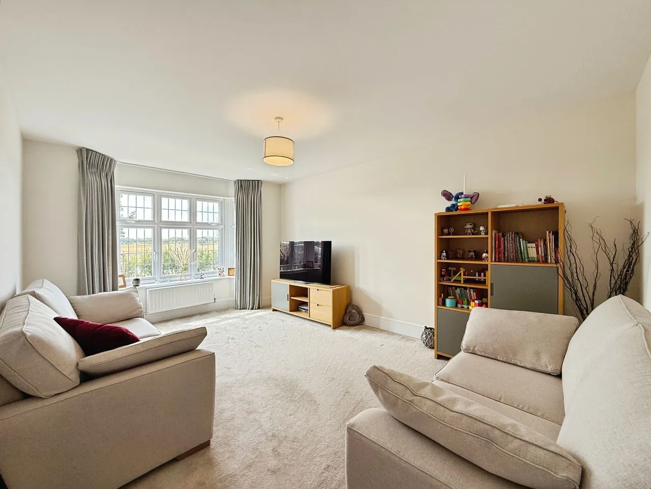 Beamont Crescent, Stockport, photo 15