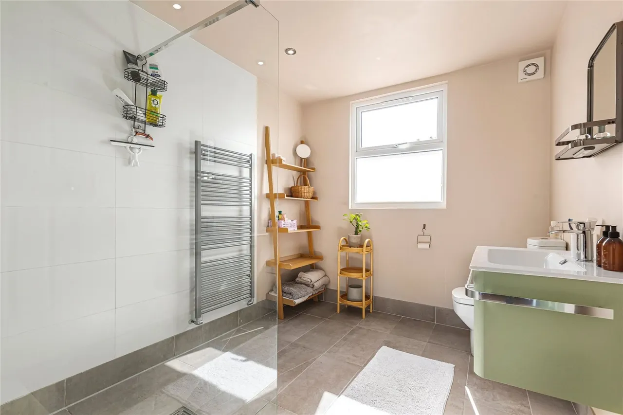Fallsbrook Road, Furzedown, photo 9
