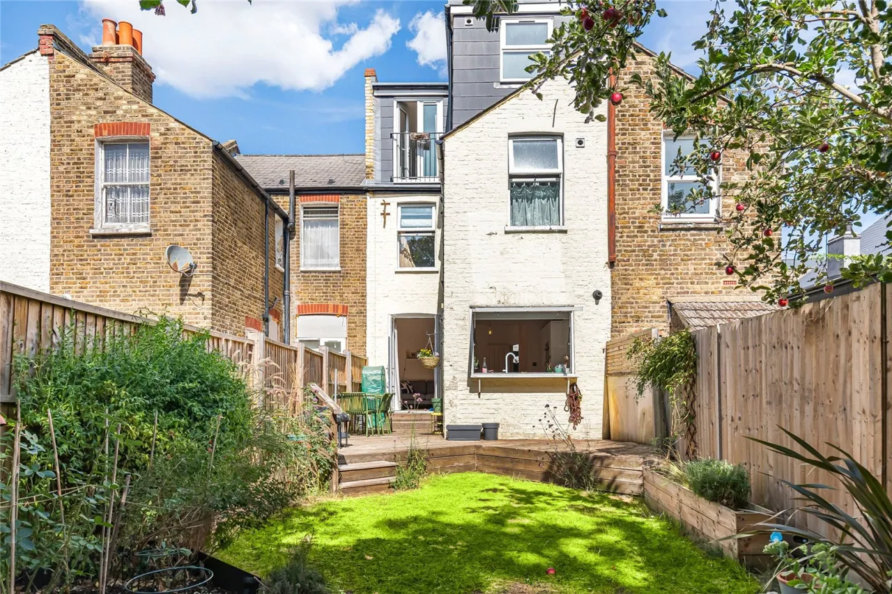 Fallsbrook Road, Furzedown, photo 13