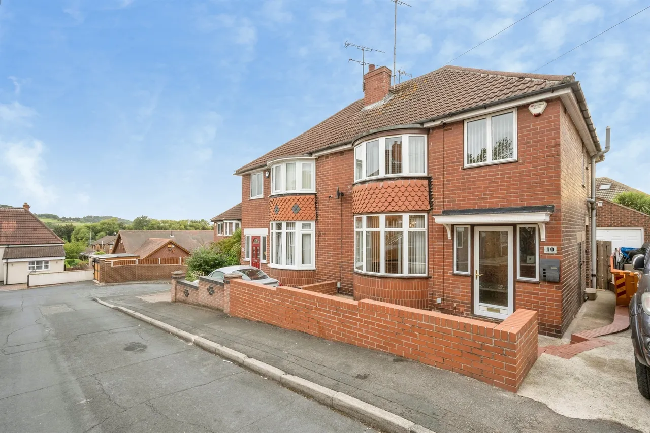 3 bed house for sale — Benita Avenue, Mexborough