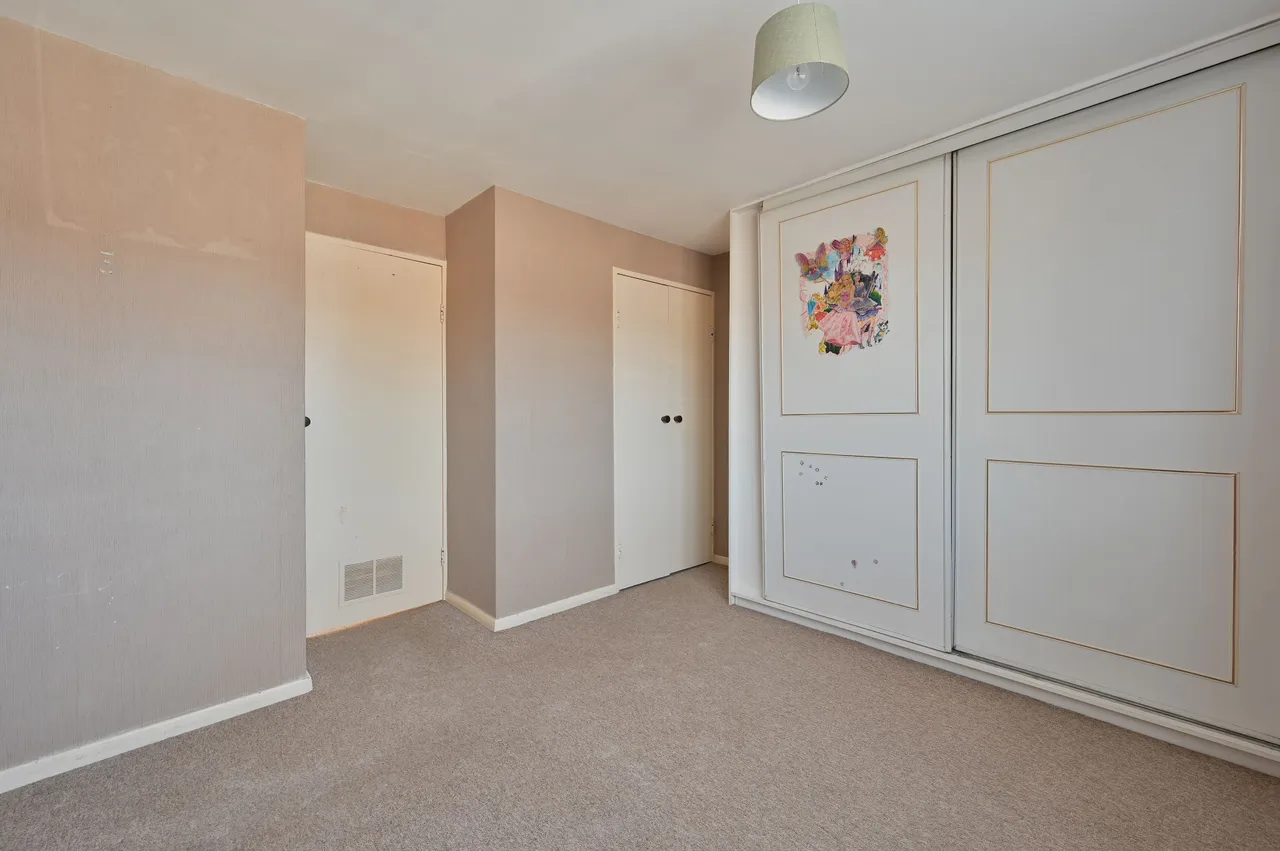 31 Bembridge Place, Linden Lea, Watford, photo 10