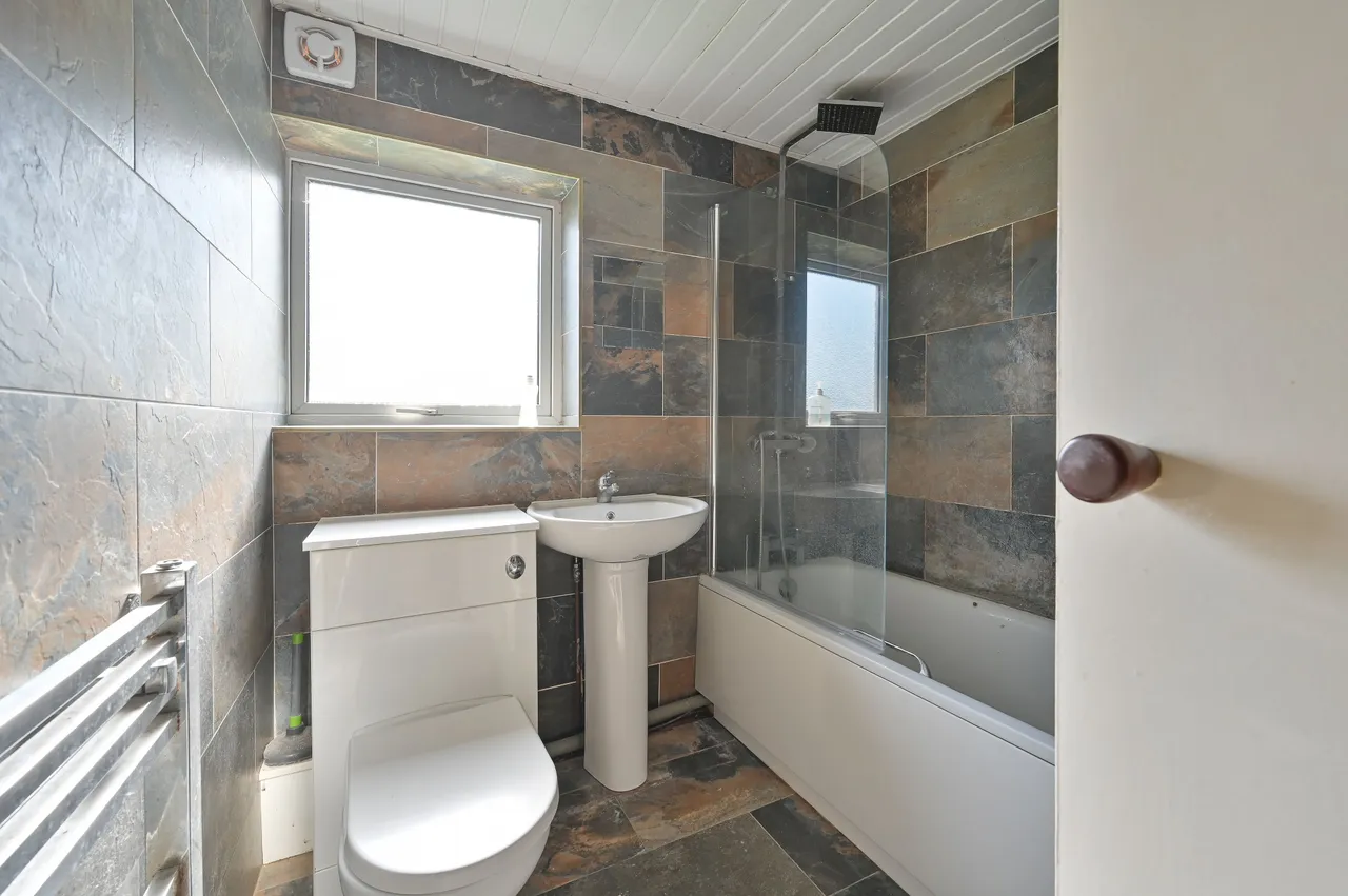 31 Bembridge Place, Linden Lea, Watford, photo 11