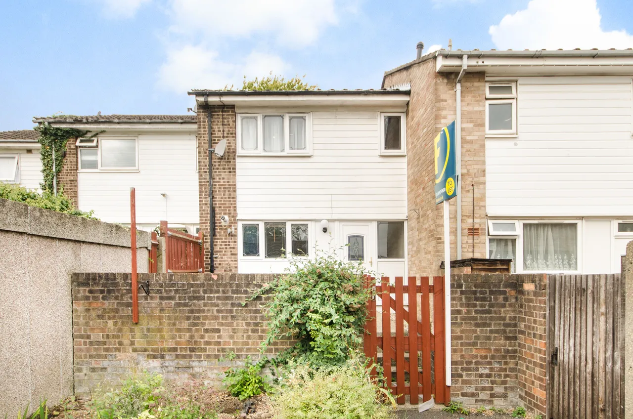 19 Mascotts Close, London, photo 5