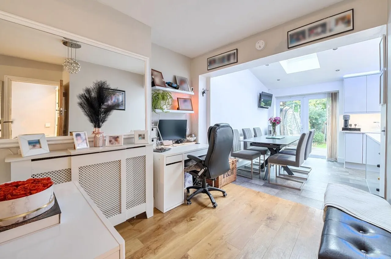 Fairlawn Grove, Banstead, SM7 3BN, photo 7
