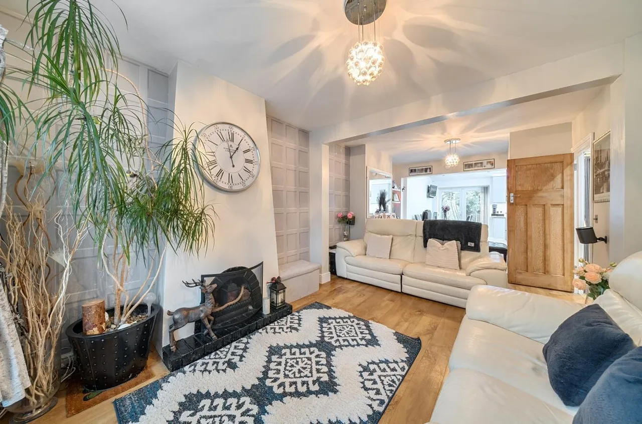 Fairlawn Grove, Banstead, SM7 3BN, photo 6