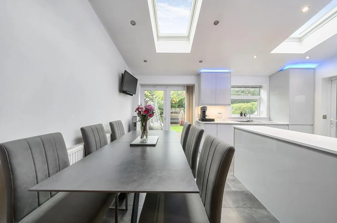 Fairlawn Grove, Banstead, SM7 3BN, photo 9