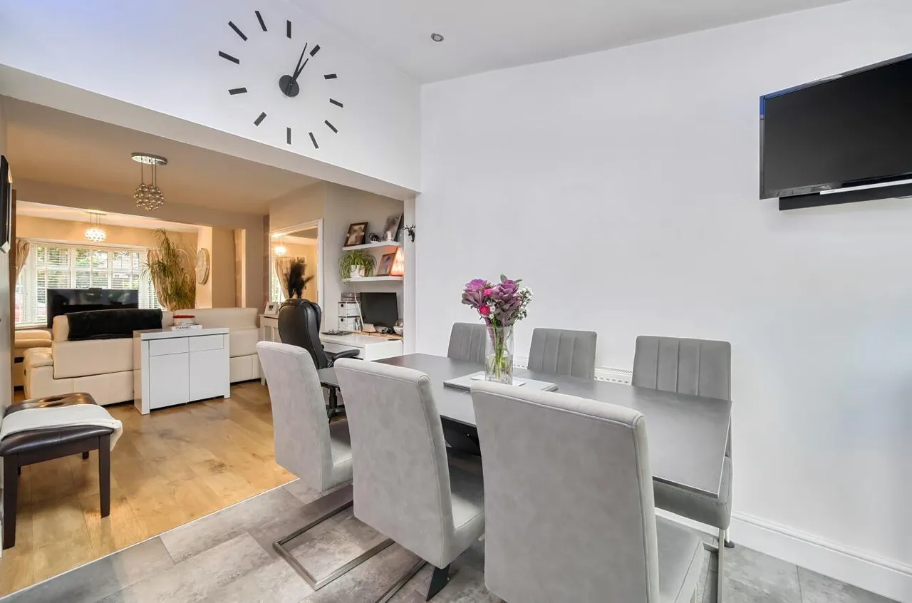 Fairlawn Grove, Banstead, SM7 3BN, photo 10