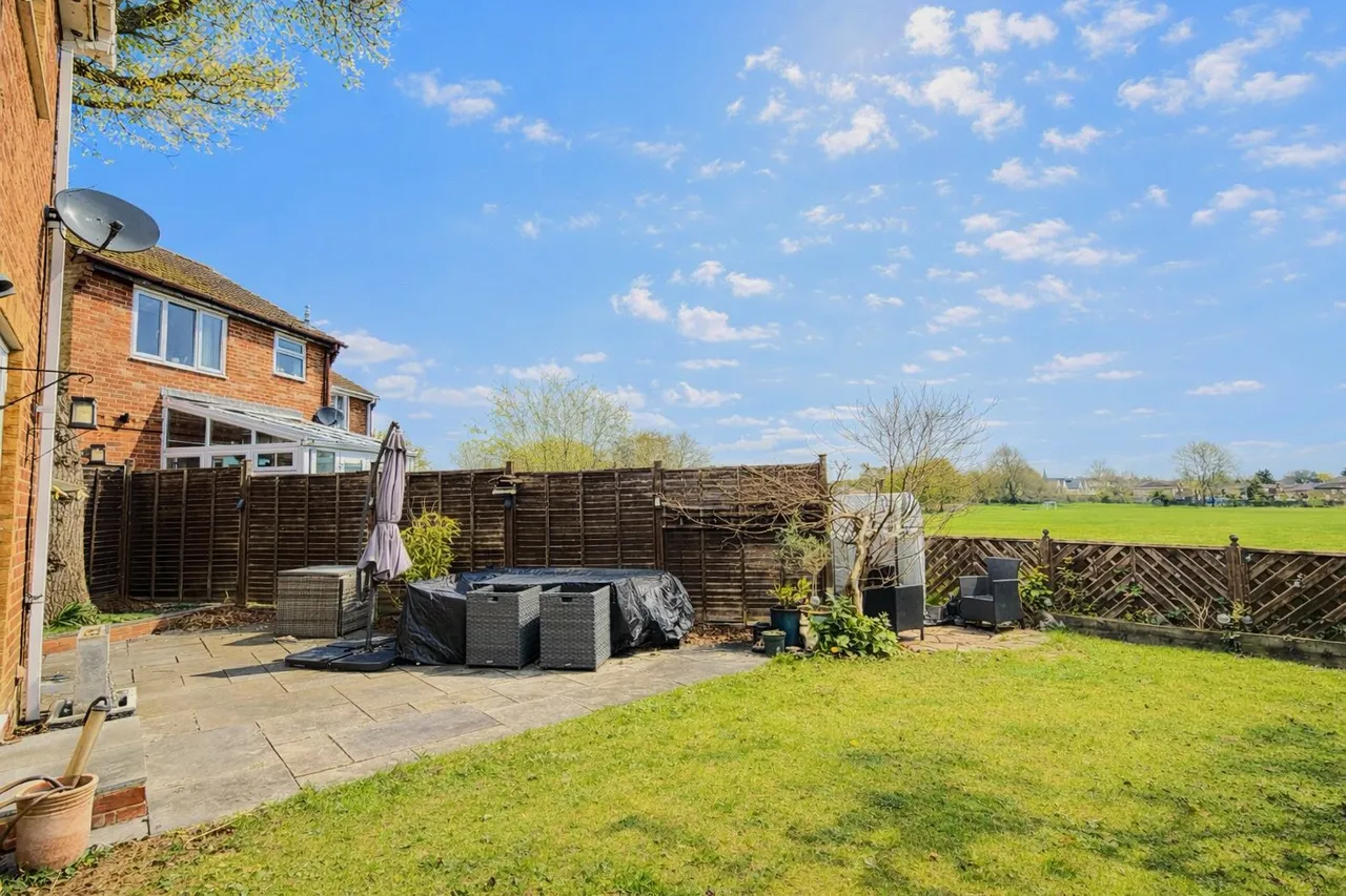 Oaktrees, Ash, Surrey, GU12 6QS, photo 17