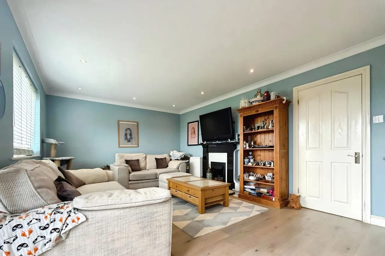 Oaktrees, Ash, Surrey, GU12 6QS, photo 14