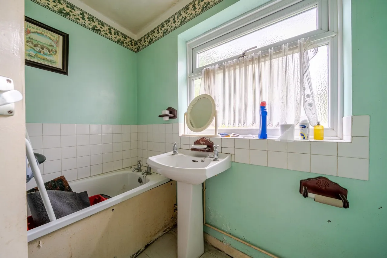 Woodside Crescent, DA15, photo 7